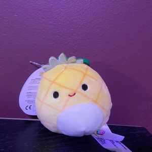 Squishmallow Clip Maui